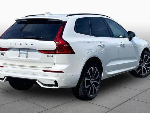 Used 2025 Volvo XC60 B5 Plus w/ Protection Package Premier AWD/4WD image 13