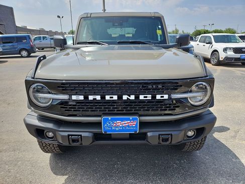New 2026 Ford Bronco Badlands AWD/4WD image 3