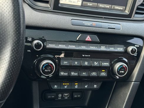 Used 2017 Kia Sportage SX image 21