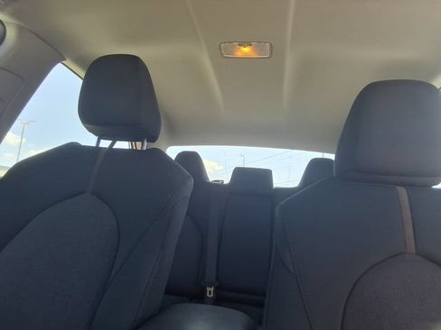 Used 2020 Toyota Camry LE FWD image 23