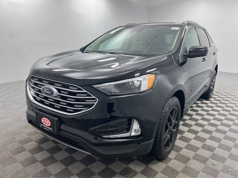 Used 2022 Ford Edge SEL w/ Convenience Package image 2