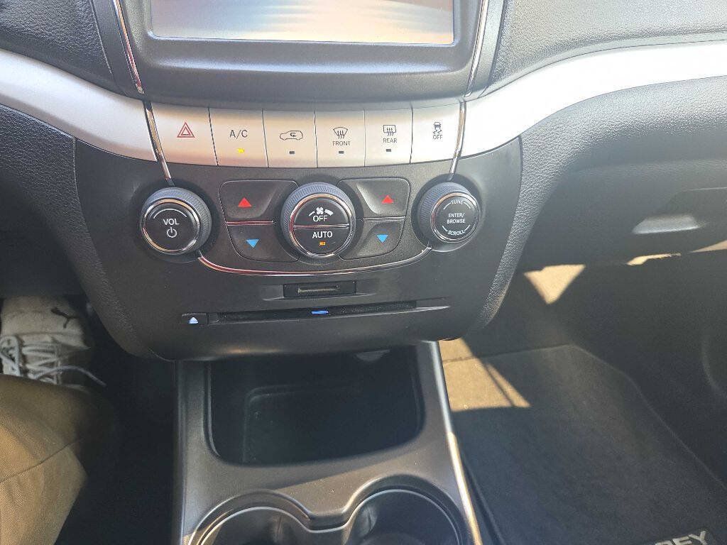 Used 2013 Dodge Journey Crew w/ Flexible Seating Group AWD/4WD image 31