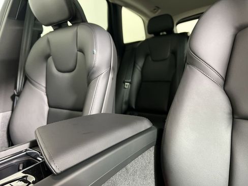 Certified 2025 Volvo XC60 B5 Core w/ Climate Package image 25