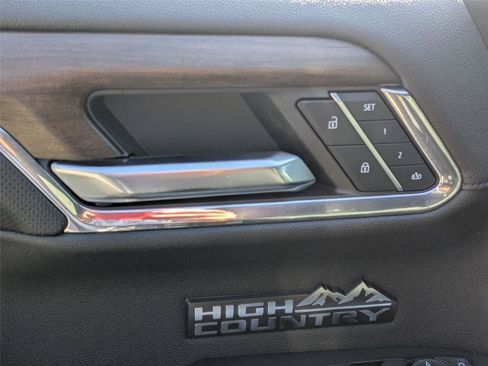 Used 2024 Chevrolet Silverado 1500 High Country w/ Technology Package AWD/4WD image 12