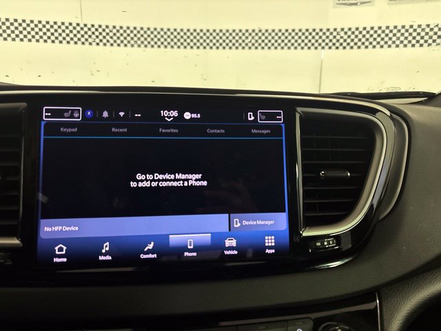 Used 2025 Chrysler Pacifica Select FWD image 34