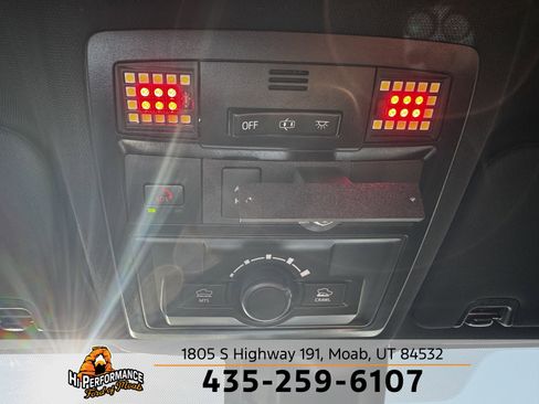 Used 2023 Toyota Tacoma TRD Off-Road image 44