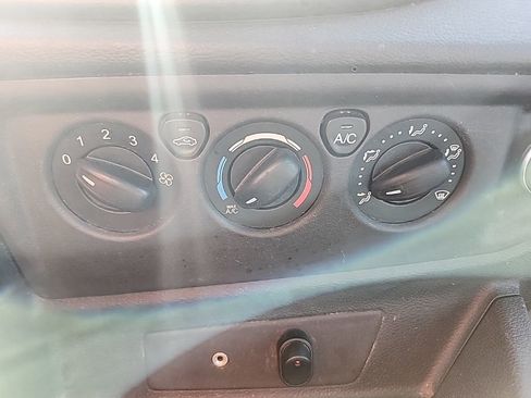 Used 2018 Ford Transit 250 138 image 20