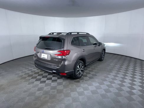 Used 2023 Subaru Forester Limited image 8