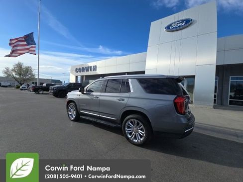 Used 2021 GMC Yukon SLT w/ SLT Luxury Plus Package image 4