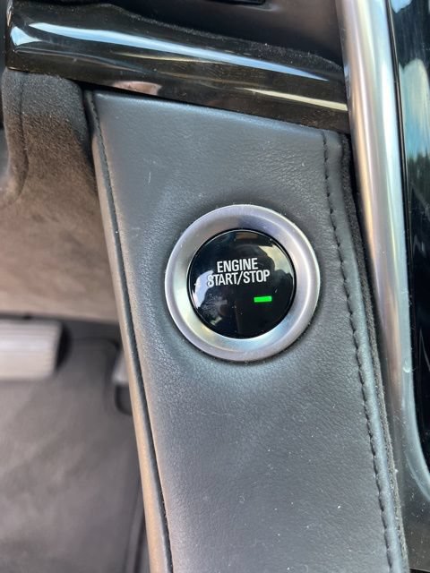 Used 2020 Cadillac Escalade Platinum AWD/4WD image 21