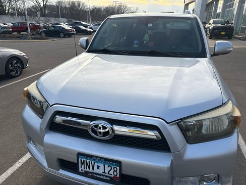Used 2012 Toyota 4Runner SR5 w/ Convenience Pkg image 6