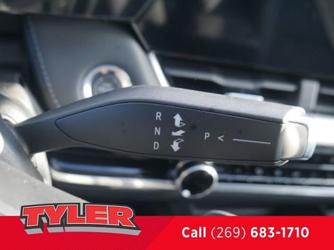 New 2026 Chevrolet Equinox LT w/ Convenience Package II AWD/4WD image 24