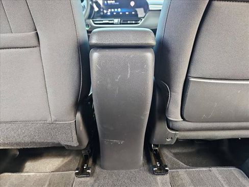 Used 2025 Chevrolet TrailBlazer LT AWD/4WD image 16