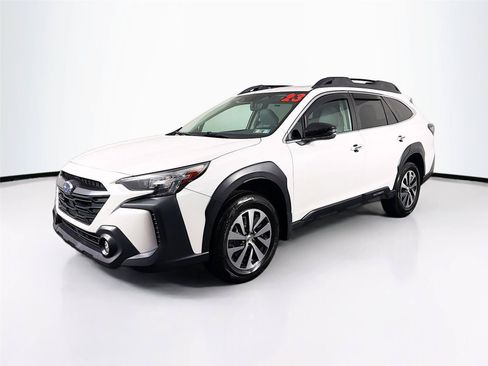 Used 2023 Subaru Outback Premium AWD/4WD image 7