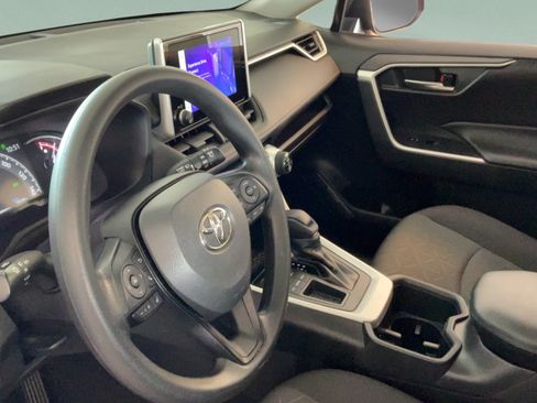 Certified 2023 Toyota RAV4 XLE w/ Convenience Package FWD image 21
