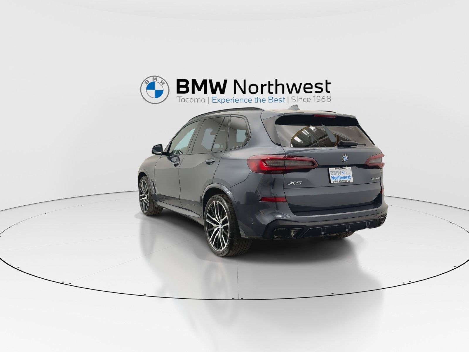 Used 2021 BMW X5 xDrive40i w/ M Sport Package AWD/4WD image 13