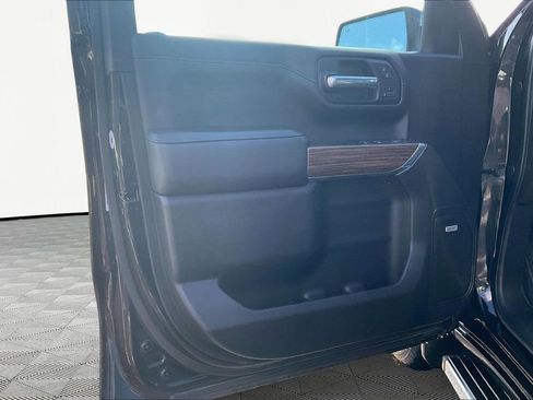 Used 2020 Chevrolet Silverado 1500 High Country w/ Technology Package image 23