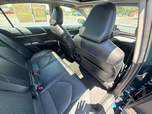Used 2021 Toyota Camry XSE w/ Navigation Package FWD image 17