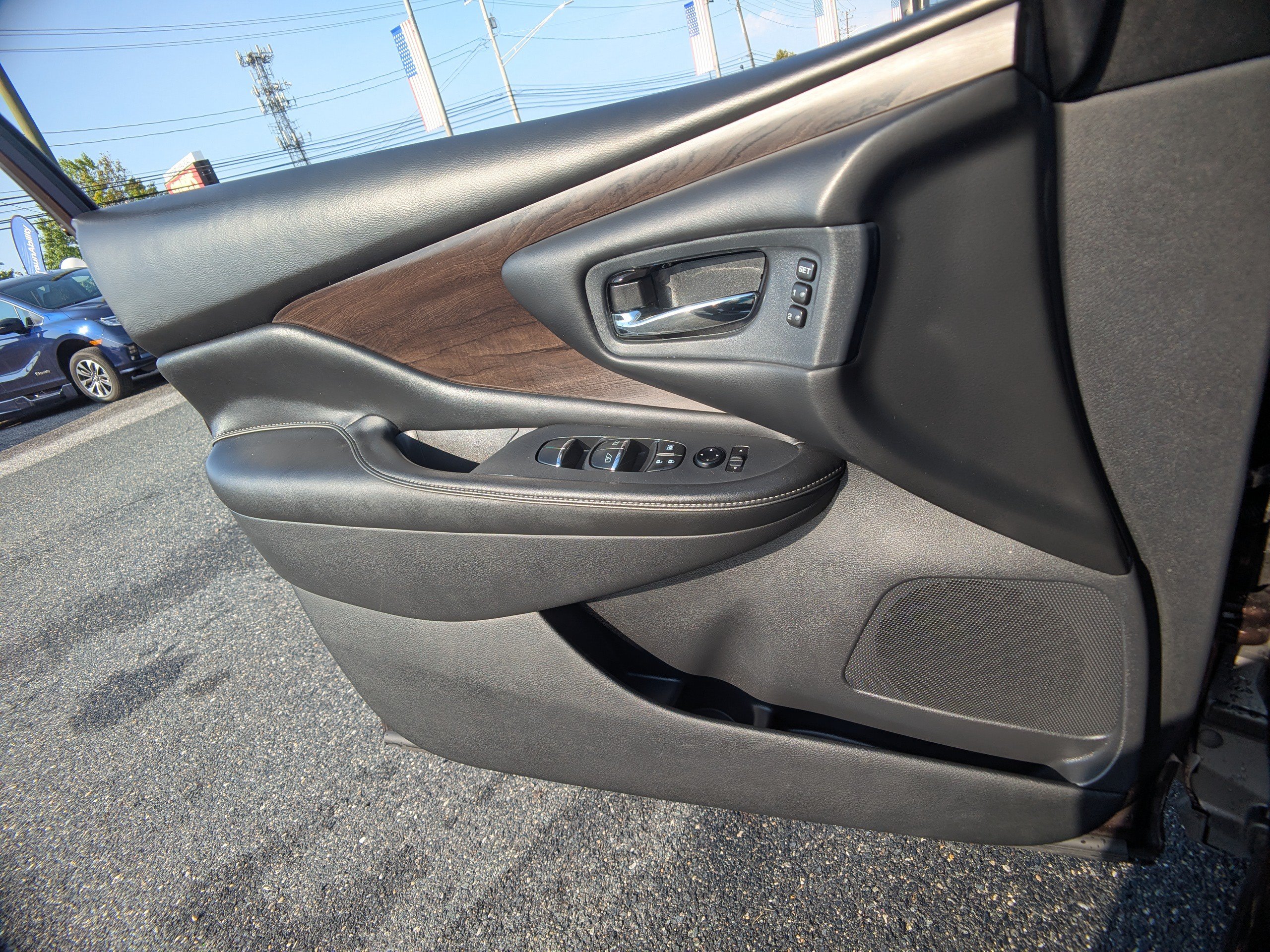 Used 2019 Nissan Murano Platinum AWD/4WD image 25