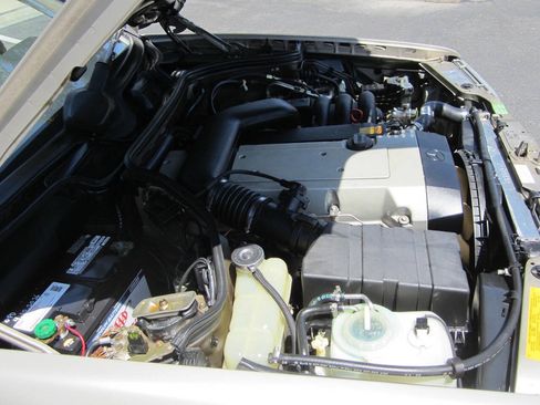 Used 1995 Mercedes-Benz E 320 Sedan image 17