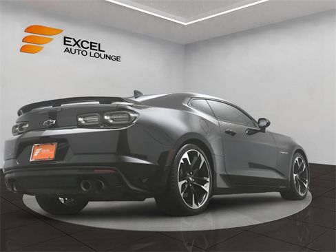 Used 2019 Chevrolet Camaro SS image 40