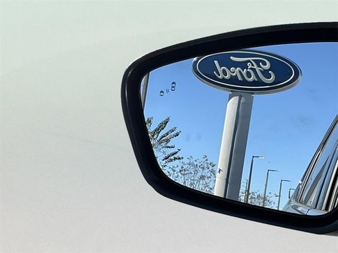 New 2025 Ford Escape SE w/ PHEV Premium Package image 35
