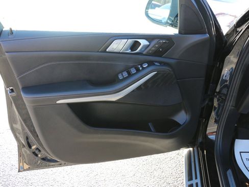 Used 2022 BMW X7 xDrive40i w/ Executive Package image 16