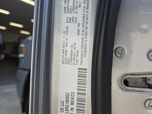 Used 2024 RAM 2500 Laramie w/ Night Edition AWD/4WD image 30