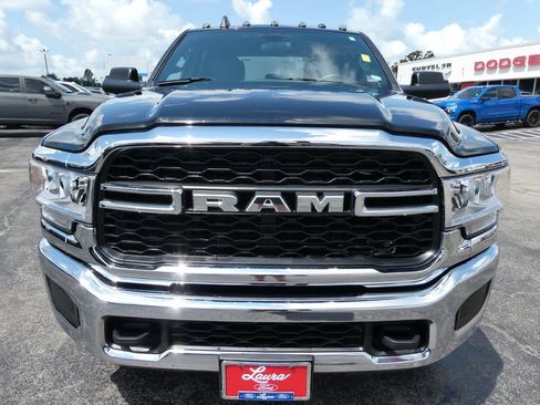 Used 2021 RAM 2500 Tradesman w/ Chrome Appearance Group AWD/4WD image 9