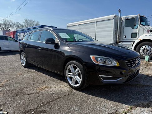 Used 2015 Volvo V60 T5 Premier image 30