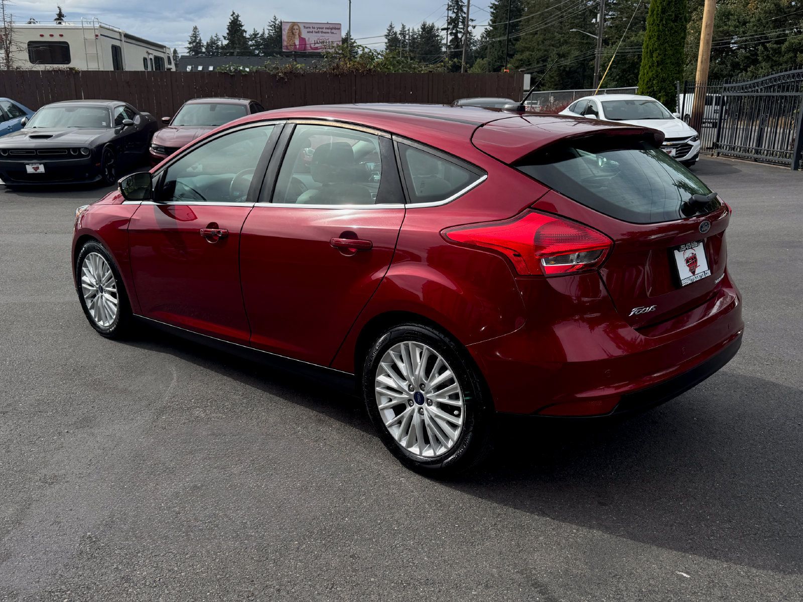 Used 2016 Ford Focus Titanium FWD image 5
