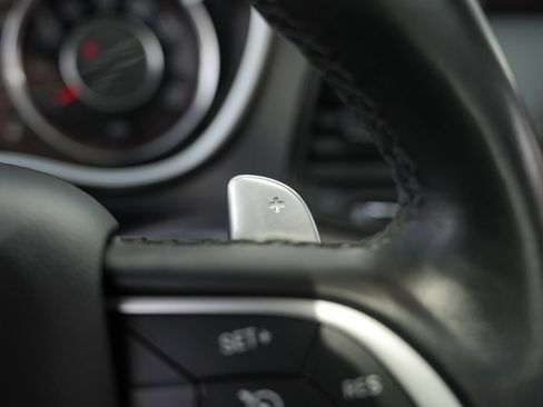 Used 2015 Dodge Challenger R/T Plus image 36