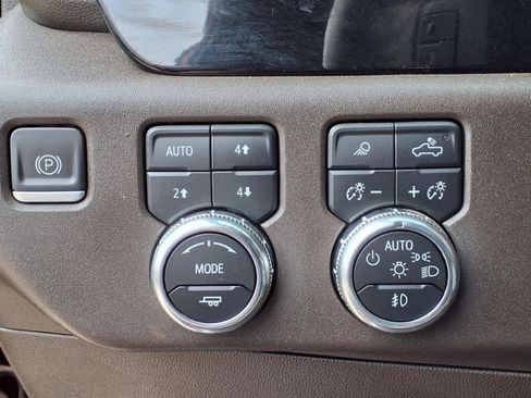 Used 2022 GMC Sierra 1500 SLT image 13