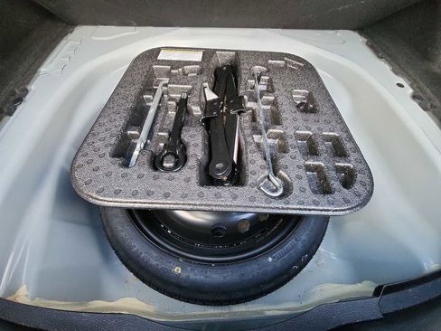 Used 2023 Toyota Corolla LE image 25