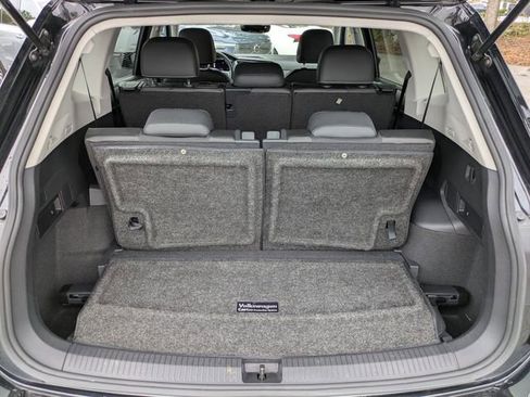 Used 2023 Volkswagen Tiguan SE FWD image 15