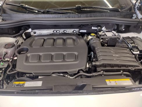 New 2026 Volkswagen Tiguan SE AWD/4WD image 7