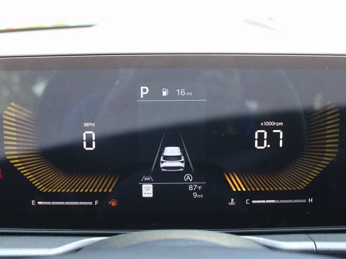 New 2026 Kia Sportage X-Line w/ X-Line Premium Package image 30