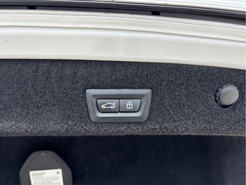 Used 2021 BMW 740i RWD image 53