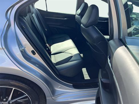 Used 2023 Toyota Camry SE image 14