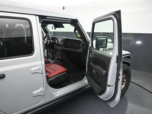Used 2024 Jeep Wrangler Unlimited Rubicon 392 AWD/4WD image 31
