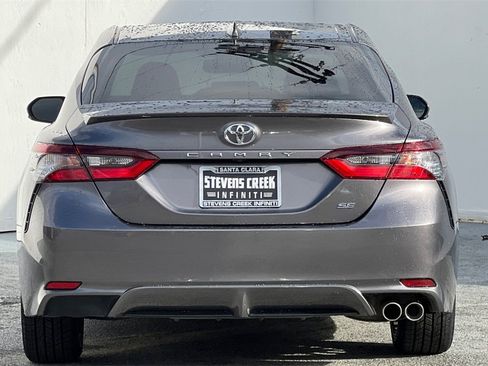 Used 2021 Toyota Camry SE w/ Convenience Package image 4