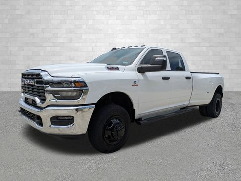 Used 2026 RAM 3500 Tradesman AWD/4WD image 5