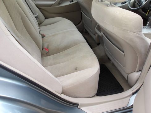 Used 2007 Toyota Camry LE FWD image 22