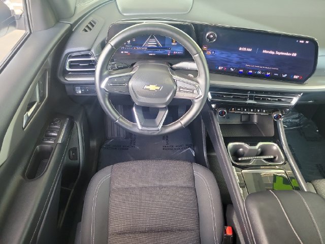 Used 2024 Chevrolet Traverse LS FWD image 7