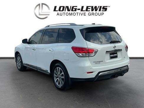 Used 2014 Nissan Pathfinder SL w/ SL Tech Package image 4