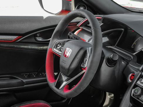 Used 2021 Honda Civic Type R image 11