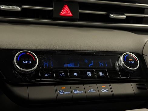 Certified 2026 Hyundai Elantra Sport image 21