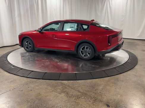 New 2025 Kia K4 LXS image 7