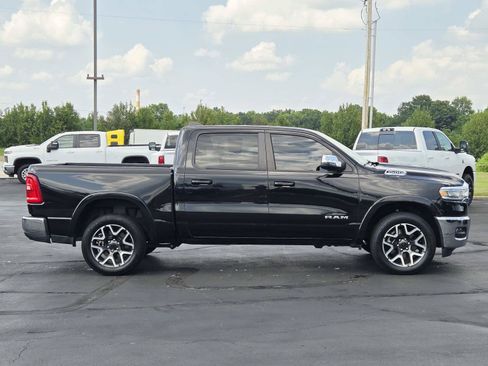 Used 2025 RAM 1500 Laramie AWD/4WD image 2