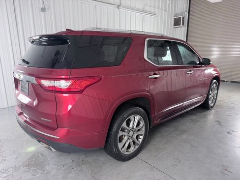 Used 2019 Chevrolet Traverse Premier w/ Driver Confidence II Package FWD image 5